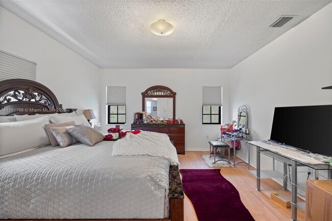 Building Photo - 3051 SW 114th Ave