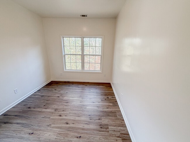 Building Photo - 2468 Spring St NW