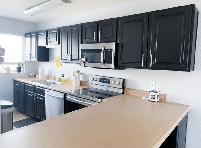 Building Photo - Italian Estates Property Management