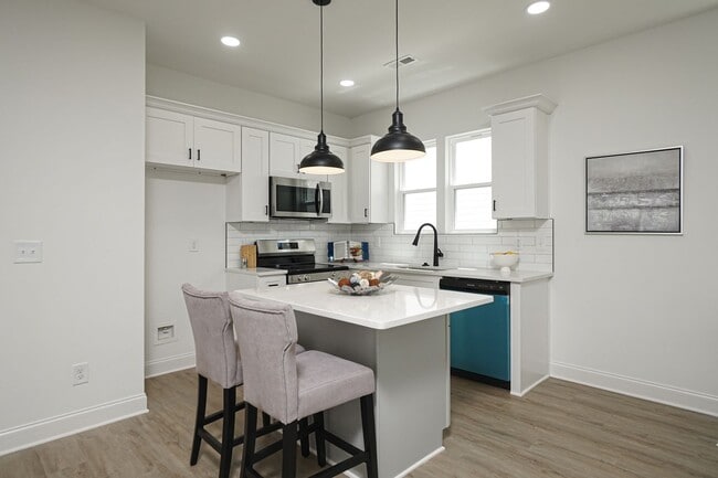 Building Photo - Brand new Duet Style Townhome in Charlotte!