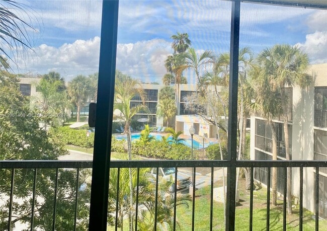 Building Photo - 8035 SW 107th Ave