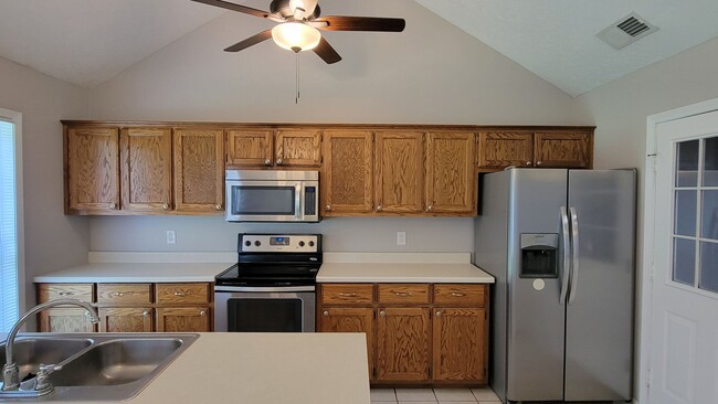 Building Photo - Laurel Creek Subdivision