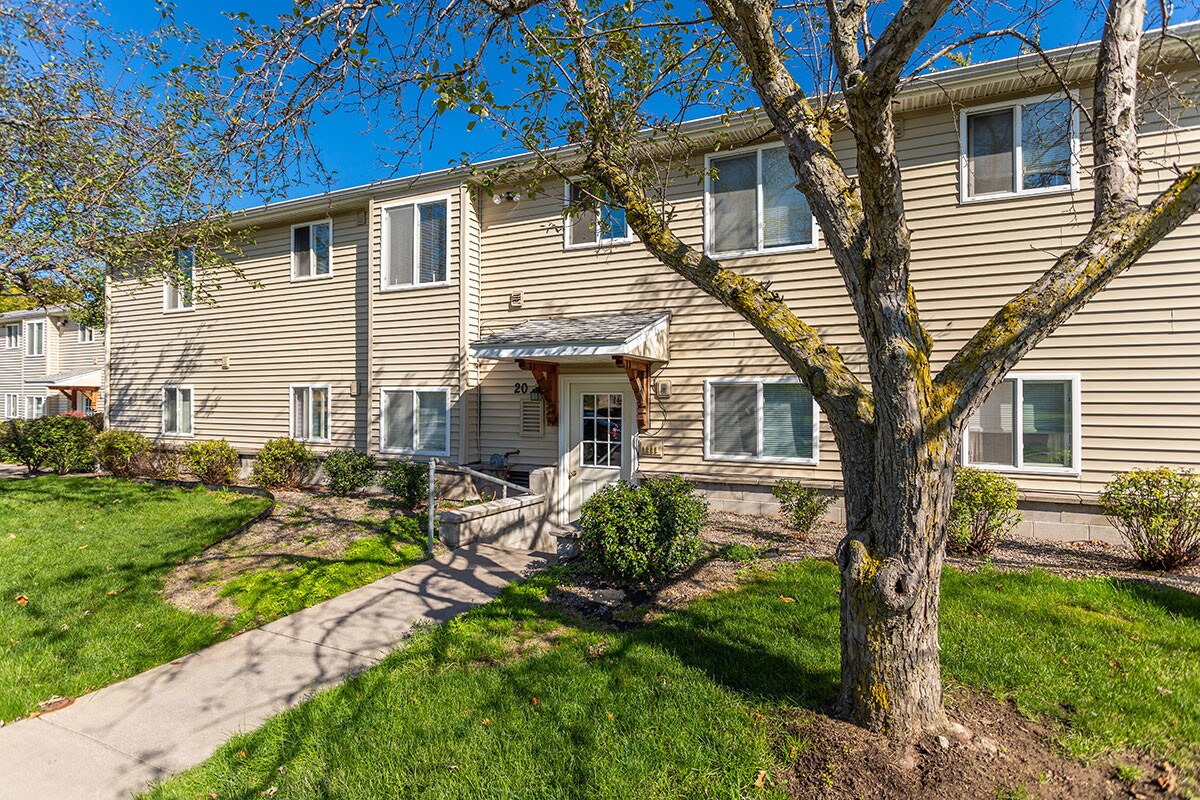 cedar commons apartments greece ny apartment finder