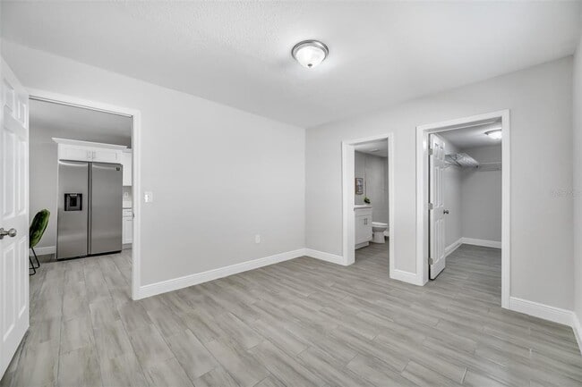 Building Photo - 4508 S 26th Ave