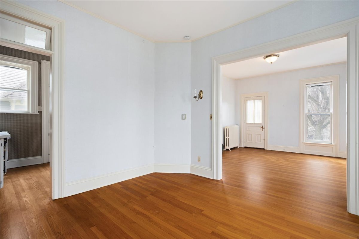 Building Photo - 246 Prospect Ave NE