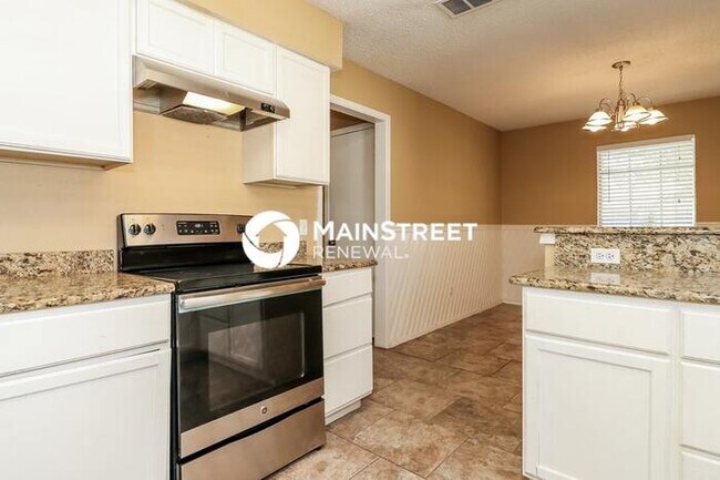 Building Photo - 3 Bedroom Pet-Friendly Home in Grand Prair...