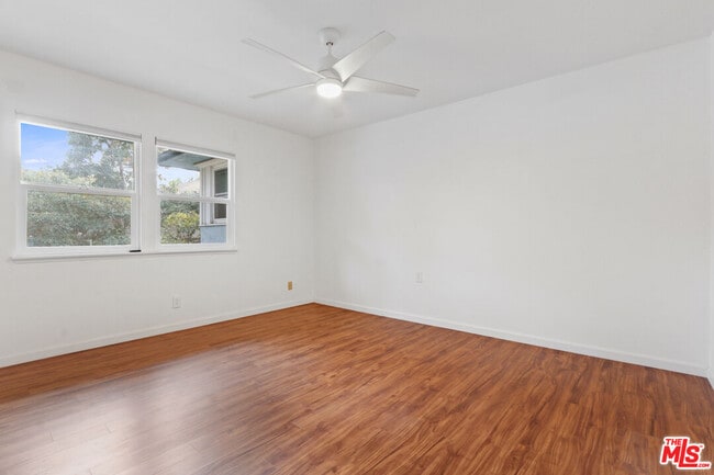 Building Photo - 3621 Kalsman Dr