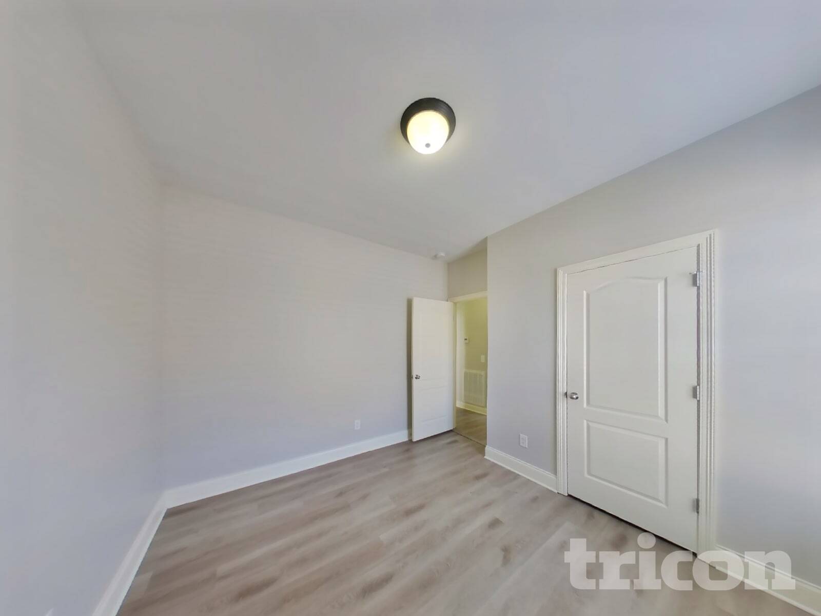 Building Photo - 839 S Westland Ave