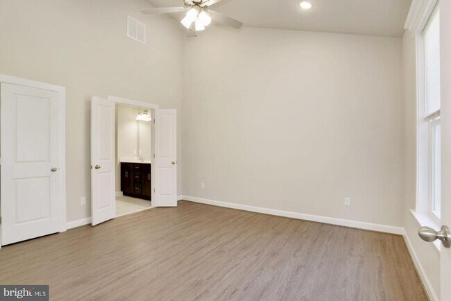 Building Photo - 5604 Finley Rose Ct