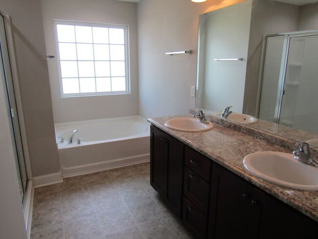 Building Photo - 34 Wythe St