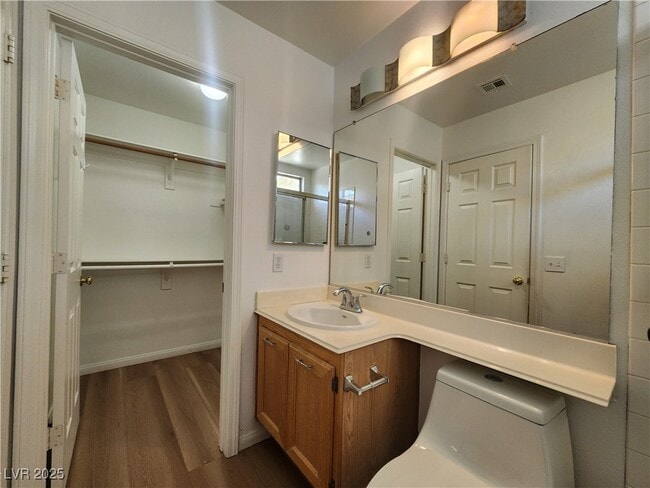 Building Photo - 1405 Iron Springs Dr