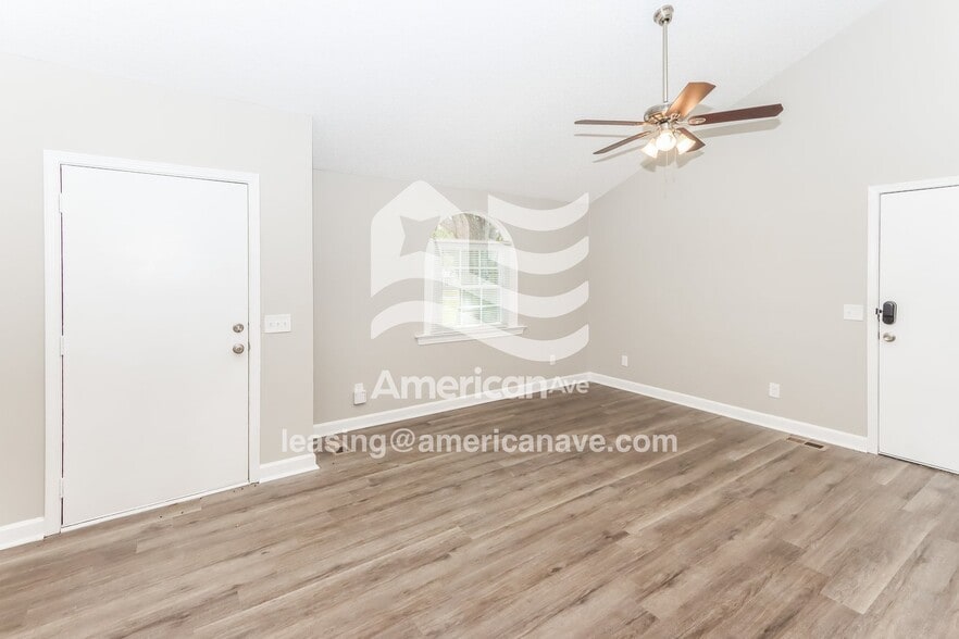 Building Photo - 200 Sunstede Rd