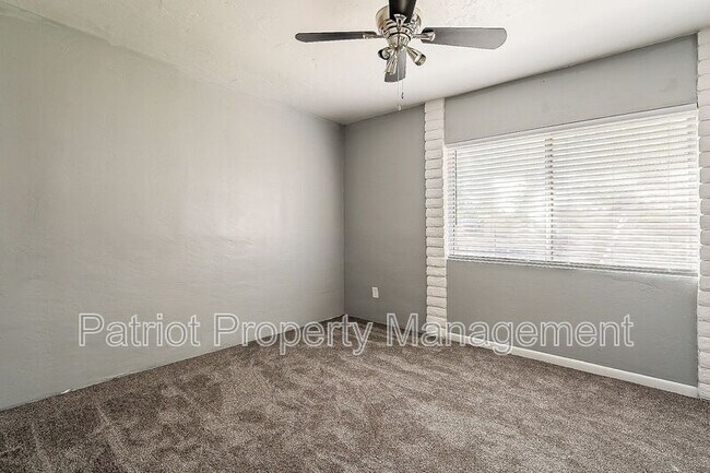 Building Photo - 8331 E Thomas Rd