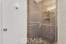 Building Photo - 240 Greenmoor