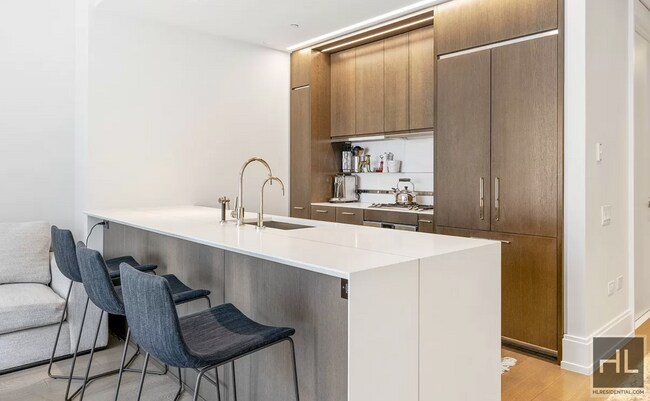 Building Photo - 301 EAST 50 STREET