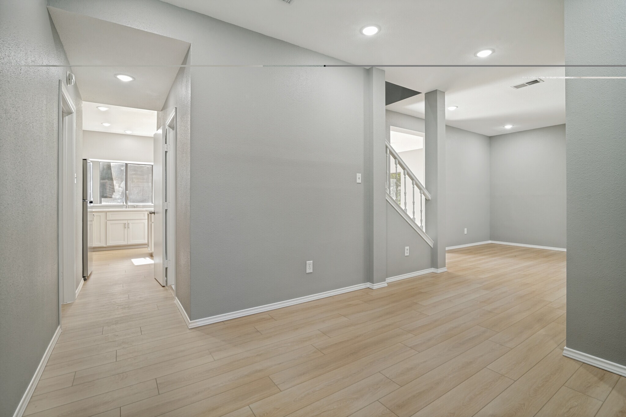 Entryway & Living Rooms - 2700 Cornell Dr