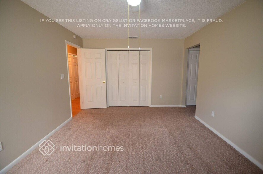 Building Photo - 8803 Hampden Dr
