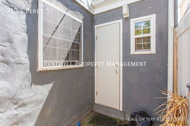 Building Photo - 710 S Percy St