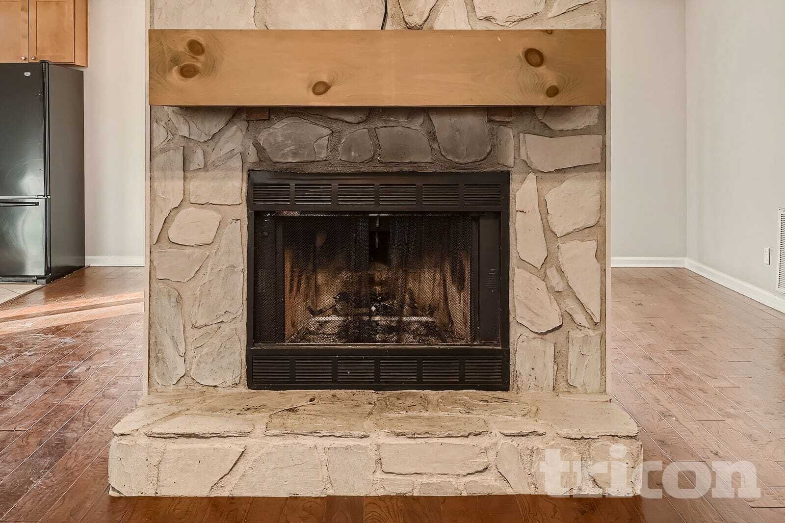 Building Photo - 414 River Point Dr