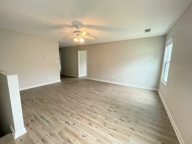 Building Photo - 30003 Westfield Dr
