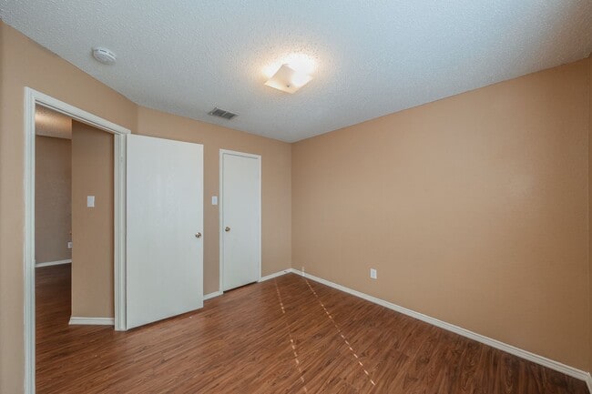 Building Photo - Spacious single story in Parks of Deer Creek