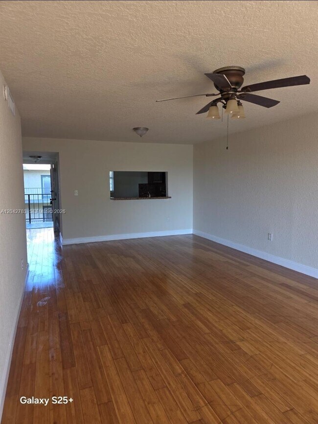 Building Photo - 1800 SW 81st Ave