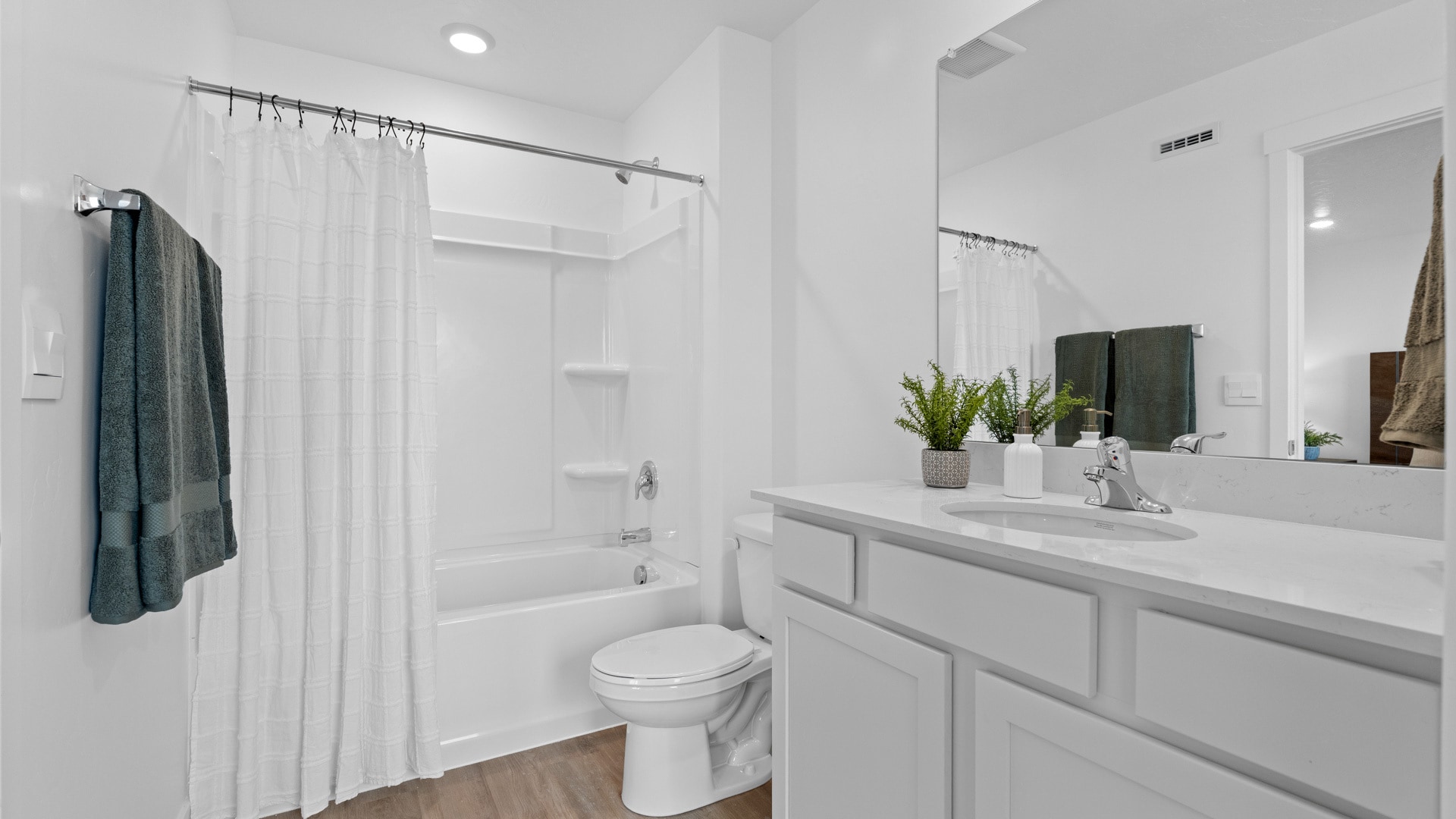 Building Photo - 1505 E 720 N