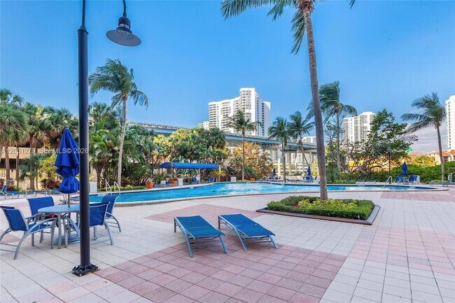 Building Photo - 19390 Collins Ave