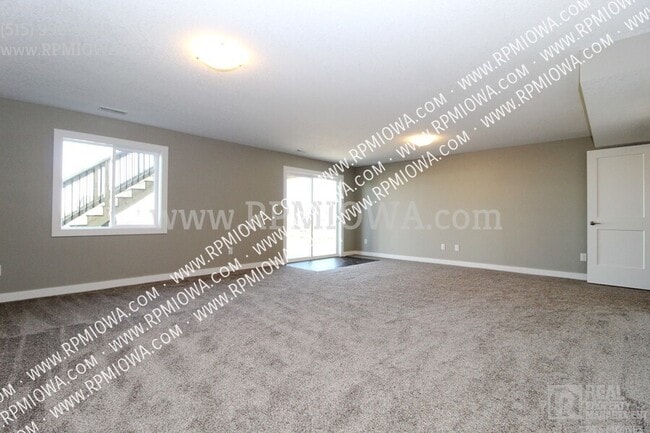 Building Photo - 1821 Southbridge Dr
