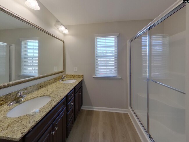 Building Photo - 356 Dawsons Park Dr