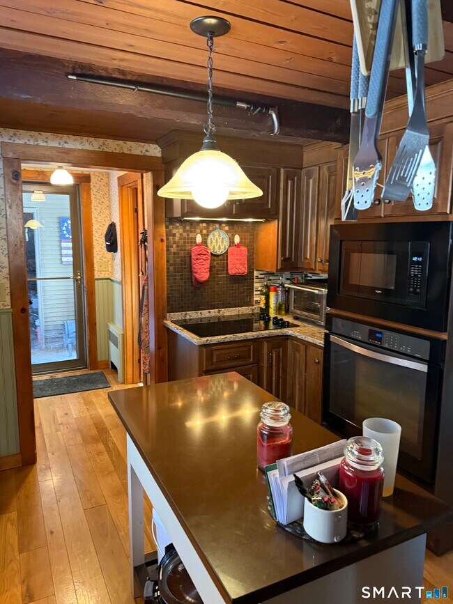 Building Photo - 125 Whittington Ave