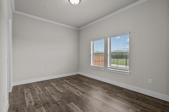 Bedroom - Mansions of Denton