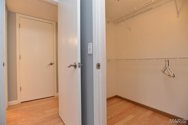 Building Photo - 4300 Forder Gardens Pl