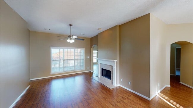 Building Photo - 615 Castle Brook Dr