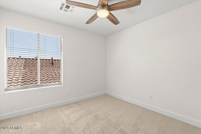 Building Photo - 10410 E Morning Star Dr