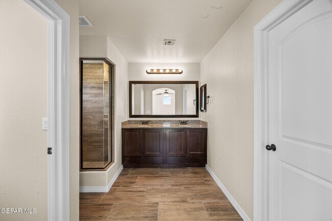 Building Photo - 325 Quiet Pr Dr