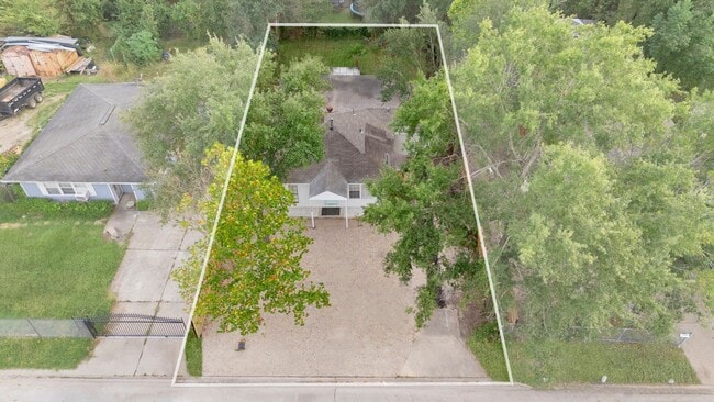 Building Photo - 5530 Malmedy Rd