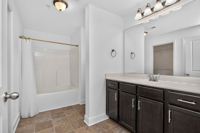 Building Photo - 8605 Peckham Ln