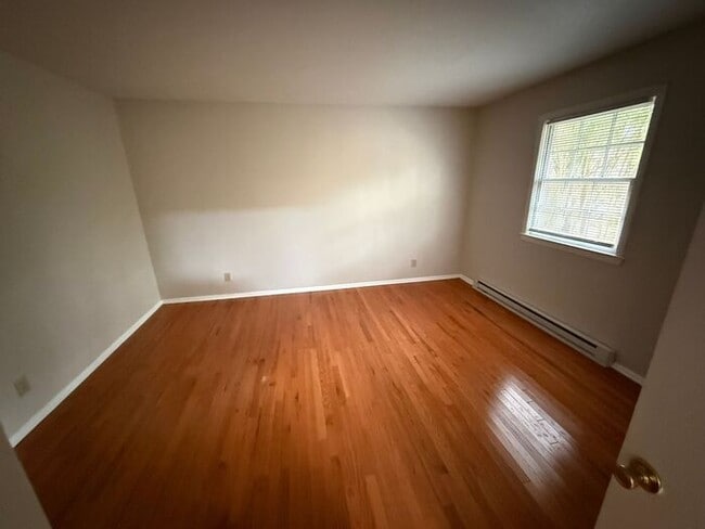 Building Photo - Duke View Apartments