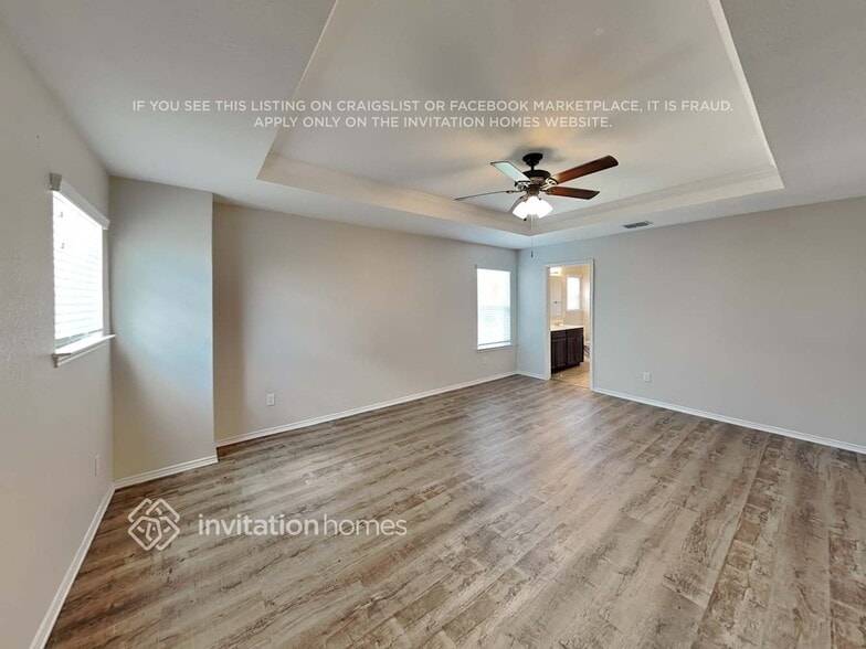 Building Photo - 1607 Crown Daisy
