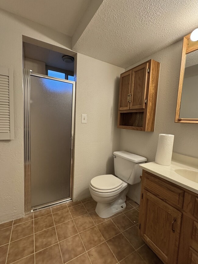 Building Photo - 3084 S Xanthia St