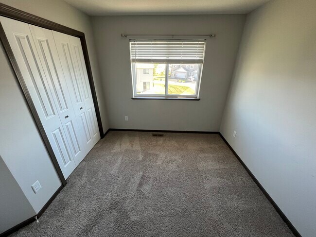 Building Photo - 5207 Foxfield Dr NW