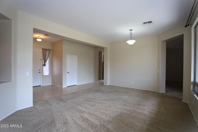 Building Photo - 779 E Mead Dr
