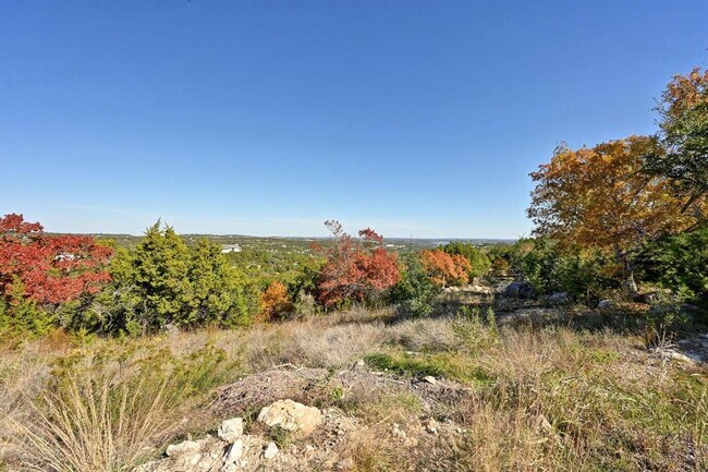 Building Photo - 4204 Bob Wire Rd