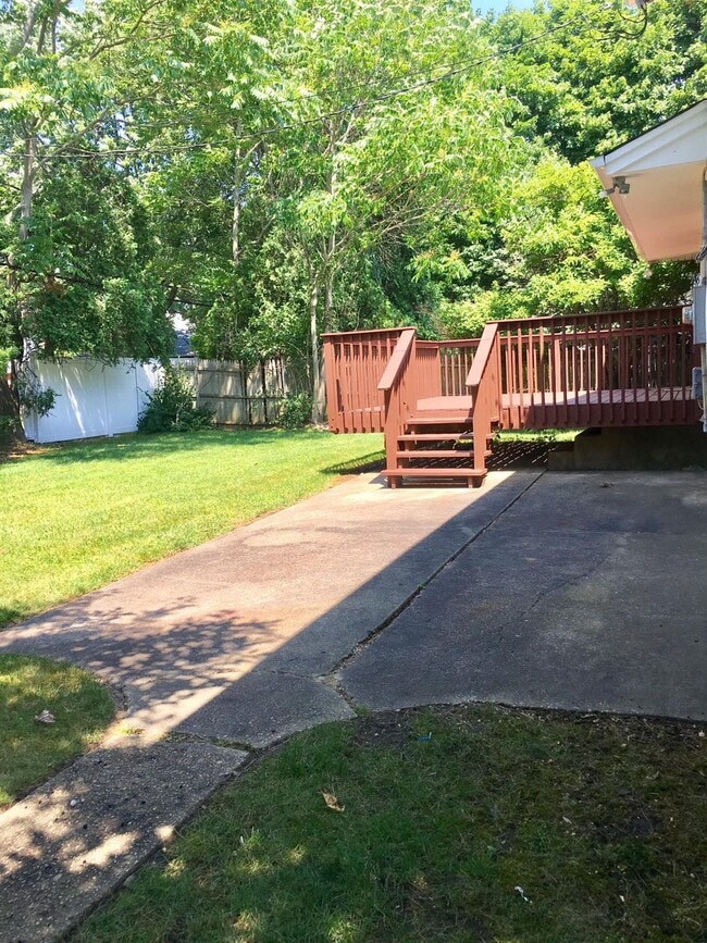 Building Photo - 393 White Birch Ln
