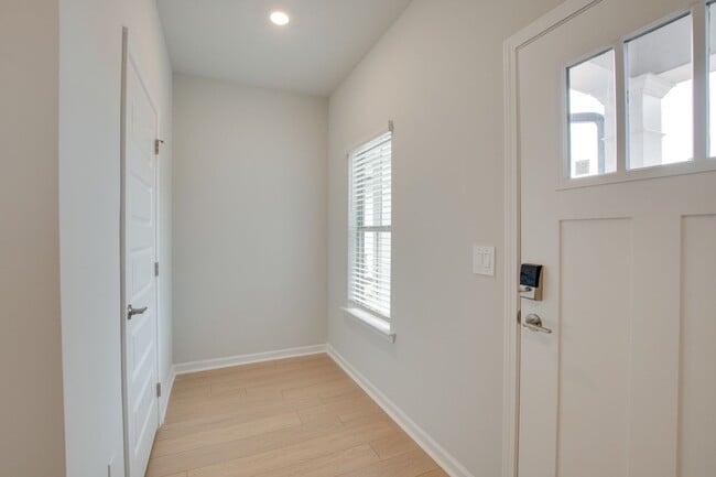 Building Photo - 169 Protestant Dr