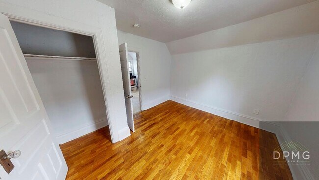 Building Photo - 129 S Hosmer St