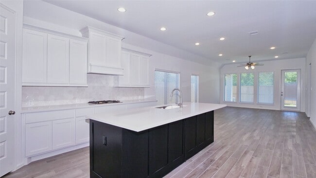 Building Photo - 5311 Birch Shadow Dr