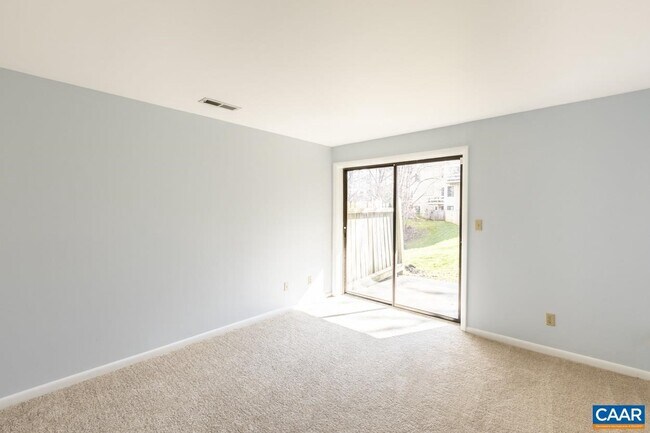 Building Photo - 1216 Chatham Rdg