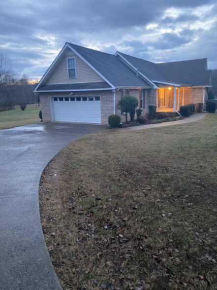 Building Photo - 2438 Pleasant View Rd